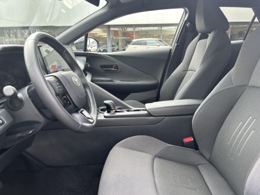 Toyota C-HR 2.0 Plug-in Hybrid 220 First Edition ActivLease financial lease