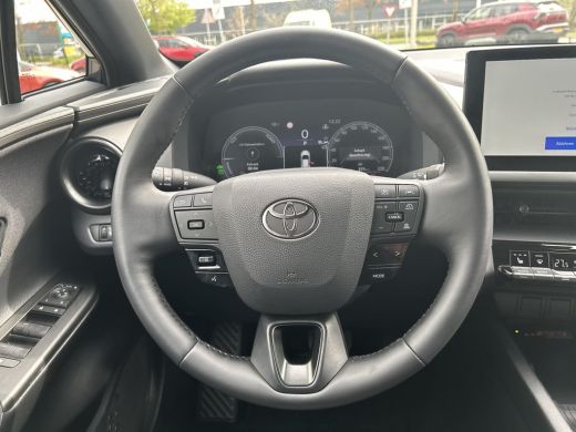 Toyota C-HR 2.0 Plug-in Hybrid 220 First Edition ActivLease financial lease