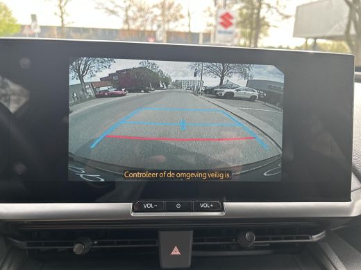 Toyota C-HR 2.0 Plug-in Hybrid 220 First Edition ActivLease financial lease