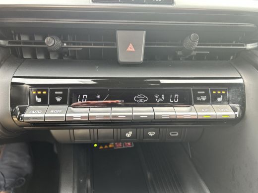 Toyota C-HR 2.0 Plug-in Hybrid 220 First Edition ActivLease financial lease