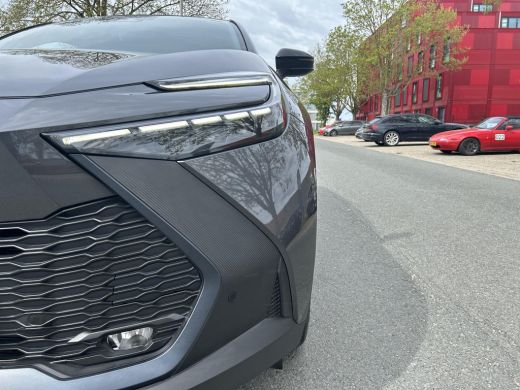 Toyota C-HR 2.0 Plug-in Hybrid 220 First Edition ActivLease financial lease