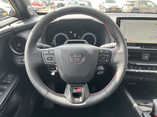 Toyota C-HR 2.0 Plug-in Hybrid 220 GR SPORT ActivLease financial lease