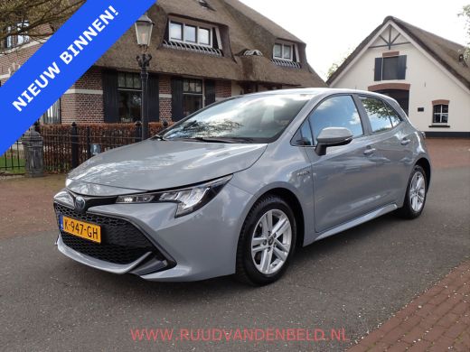 Toyota Corolla 1.8 Hybrid Business CAMERA / CARPLAY / TREKHAAK / ACC