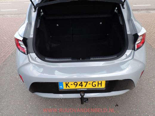 Toyota Corolla 1.8 Hybrid Business CAMERA / CARPLAY / TREKHAAK / ACC ActivLease financial lease