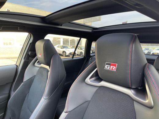 Toyota Corolla Cross Hybrid 180 GR Sport ActivLease financial lease