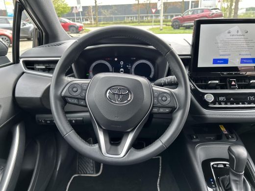 Toyota Corolla Touring Sports Hybrid 140 Dynamic ActivLease financial lease