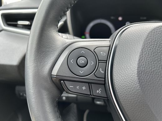 Toyota Corolla Touring Sports Hybrid 140 Dynamic ActivLease financial lease