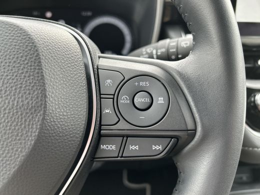 Toyota Corolla Touring Sports Hybrid 140 Dynamic ActivLease financial lease