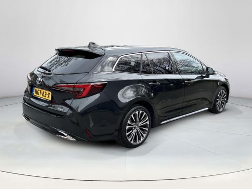 Toyota Corolla Touring Sports Hybrid 140 Dynamic ActivLease financial lease