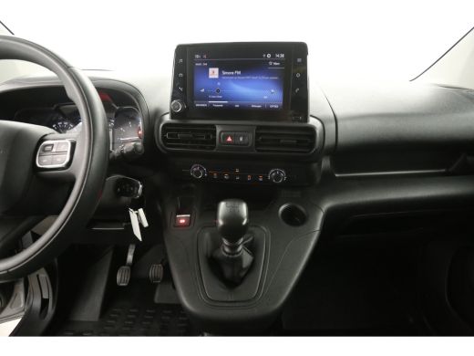 Toyota ProAce 1.5 D-4D 102PK | Airco | Cruise | Carplay | 3 Zits | Trekhaak | Parkeersens. ActivLease financial lease