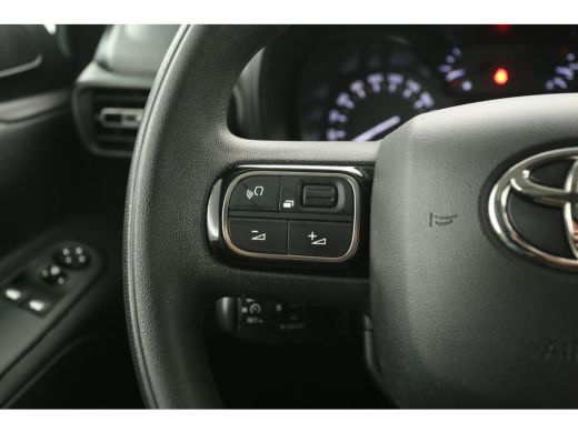 Toyota ProAce 1.5 D-4D 102PK | Airco | Cruise | Carplay | 3 Zits | Trekhaak | Parkeersens. ActivLease financial lease