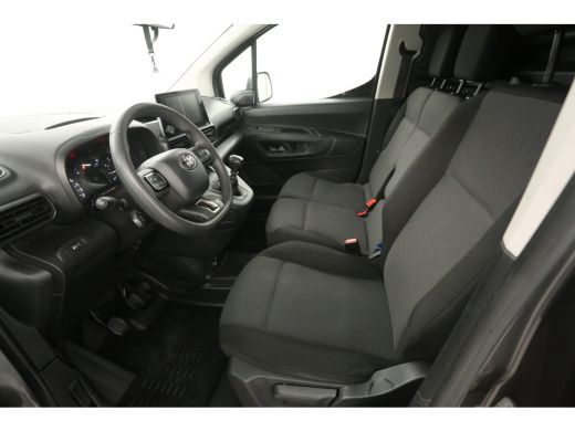 Toyota ProAce 1.5 D-4D 102PK | Airco | Cruise | Carplay | 3 Zits | Trekhaak | Parkeersens. ActivLease financial lease