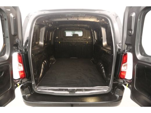 Toyota ProAce 1.5 D-4D 102PK | Airco | Cruise | Carplay | 3 Zits | Trekhaak | Parkeersens. ActivLease financial lease