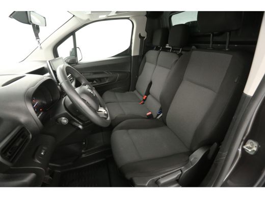 Toyota ProAce 1.5 D-4D 102PK | Airco | Cruise | Carplay | 3 Zits | Trekhaak | Parkeersens. ActivLease financial lease