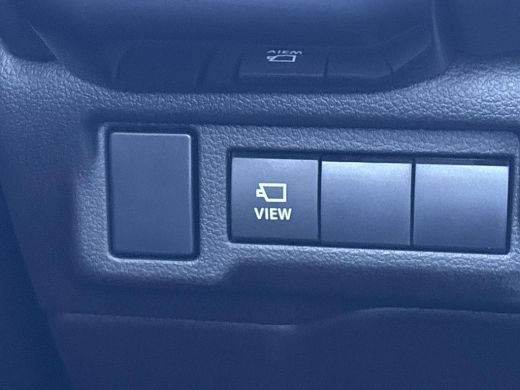 Toyota Urban Cruiser Executive 61 kWh **PANORAMA DAK/ STUURVERWARMING/ DODEHOEK DETECTIE** ActivLease financial lease