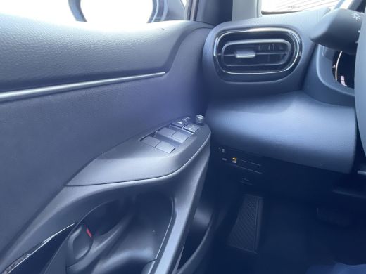 Toyota Yaris 1.5 Hybrid 115 Dynamic Comfort ActivLease financial lease