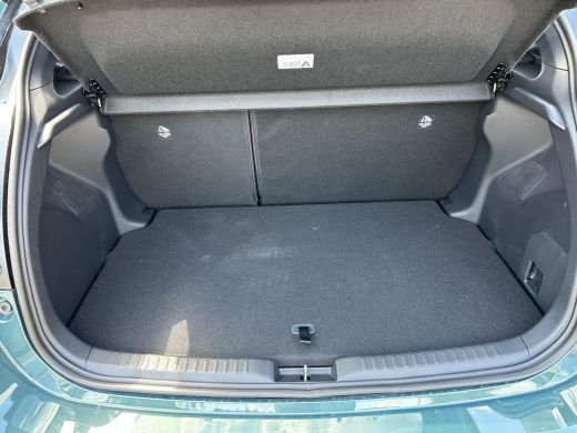 Toyota Yaris 1.5 Hybrid 130 Executive Premium ActivLease financial lease