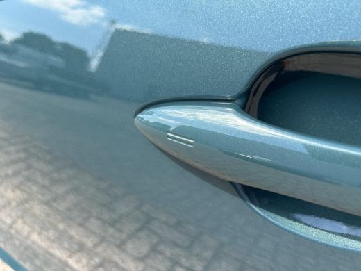 Toyota Yaris 1.5 Hybrid 130 Executive Premium ActivLease financial lease