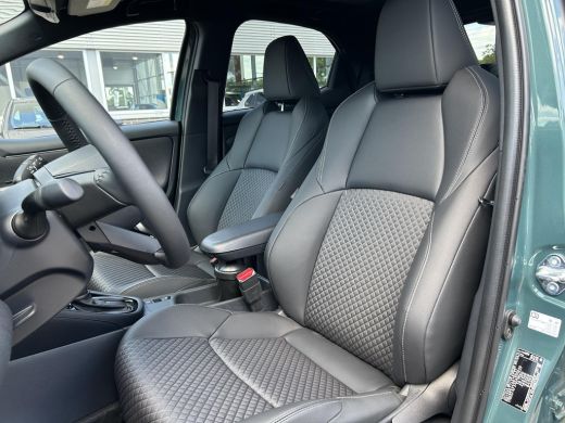 Toyota Yaris 1.5 Hybrid 130 Executive Premium ActivLease financial lease