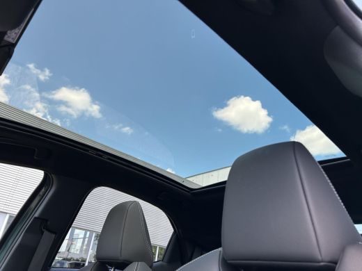 Toyota Yaris 1.5 Hybrid 130 Executive Premium ActivLease financial lease