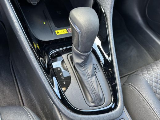 Toyota Yaris 1.5 Hybrid 130 Executive Premium ActivLease financial lease