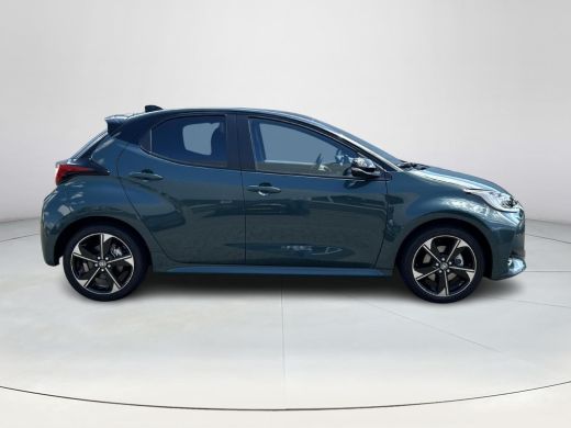 Toyota Yaris 1.5 Hybrid 130 Executive Premium ActivLease financial lease