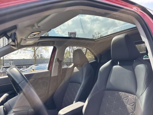 Toyota Yaris Cross 1.5 Hybrid Executive PANO All-in prijs | Automaat | Panoramadak | Stoelverwarming ActivLease financial lease