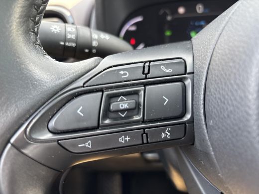 Toyota Yaris Cross 1.5 Hybrid Executive PANO All-in prijs | Automaat | Panoramadak | Stoelverwarming ActivLease financial lease