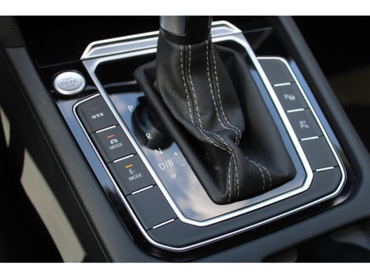 Volkswagen Arteon 1.4 TSI eHybrid R-Line PHEV SOh 98.1% PANO STAND LED 23000KM!!! ActivLease financial lease