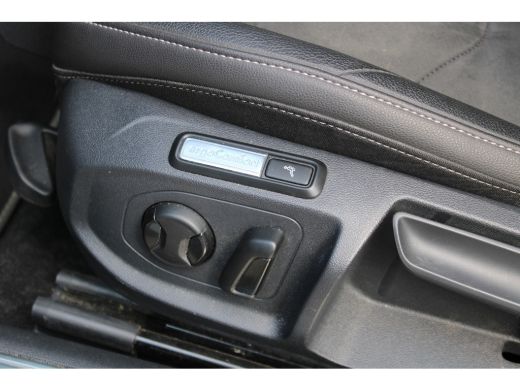 Volkswagen Arteon 1.4 TSI eHybrid R-Line PHEV SOh 98.1% PANO STAND LED 23000KM!!! ActivLease financial lease