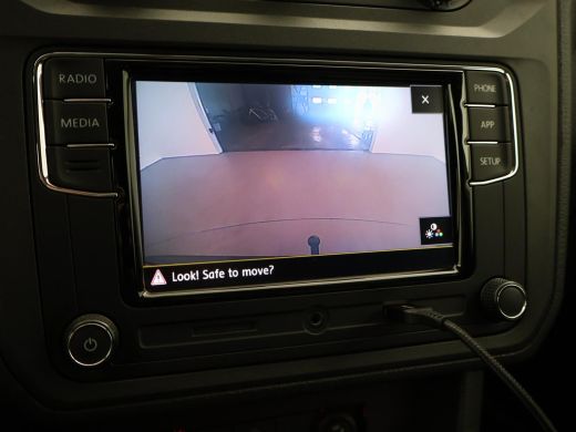 Volkswagen Caddy 2.0 TDI 180 PK + 18 INCH | VERLAAGD | BREMBO | APPLE CARPLAY | TREKHAAK | STOELVERWARMING ActivLease financial lease