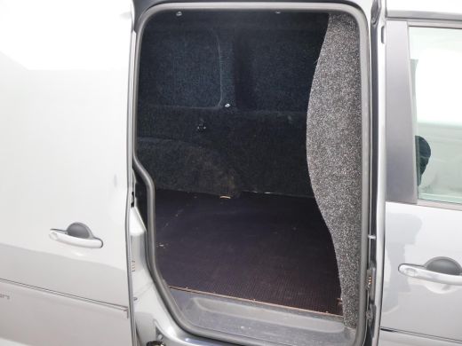 Volkswagen Caddy 2.0 TDI 180 PK + 18 INCH | VERLAAGD | BREMBO | APPLE CARPLAY | TREKHAAK | STOELVERWARMING ActivLease financial lease