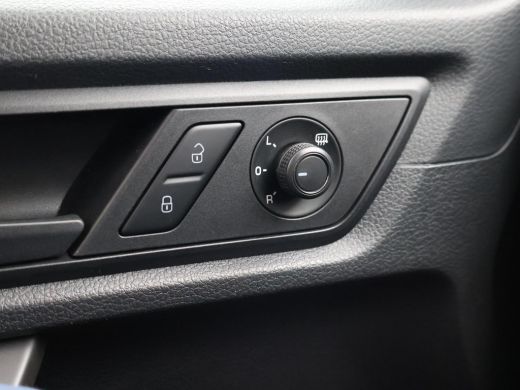 Volkswagen Caddy 2.0 TDI 180 PK + 18 INCH | VERLAAGD | BREMBO | APPLE CARPLAY | TREKHAAK | STOELVERWARMING ActivLease financial lease