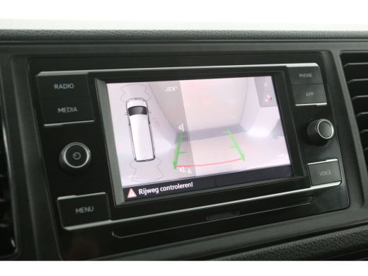 Volkswagen Crafter 35 2.0 TDI L4H3 177PK | 3000kg Trekgew. | Aut. | Airco | Cruise | Camera | Carplay | 3 Zits | Sto... ActivLease financial lease