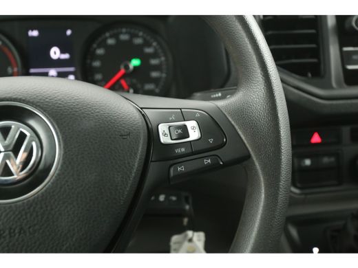 Volkswagen Crafter 35 2.0 TDI L4H3 177PK | 3000kg Trekgew. | Aut. | Airco | Cruise | Camera | Carplay | 3 Zits | Sto... ActivLease financial lease