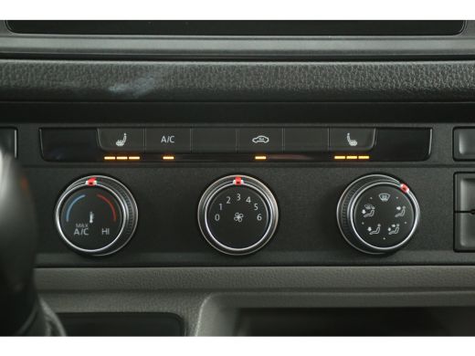Volkswagen Crafter 35 2.0 TDI L4H3 177PK | 3000kg Trekgew. | Aut. | Airco | Cruise | Camera | Carplay | 3 Zits | Sto... ActivLease financial lease