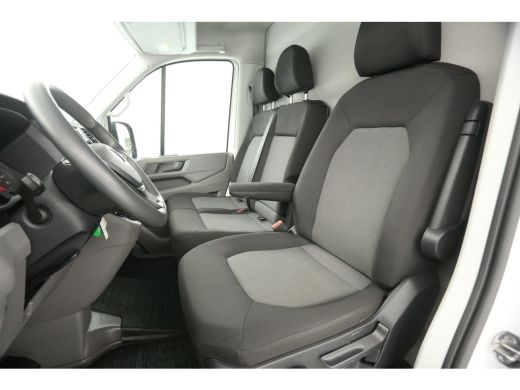 Volkswagen Crafter 35 2.0 TDI L4H3 177PK | 3000kg Trekgew. | Aut. | Airco | Cruise | Camera | Carplay | 3 Zits | Sto... ActivLease financial lease