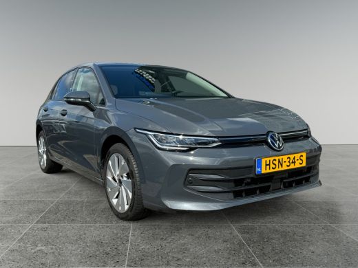 Volkswagen Golf 1.5 204pk eHybrid Life Edition Achteruitrijcamera 'Rear View' | 	Voorstoelen verwarmbaar | Parkee... ActivLease financial lease