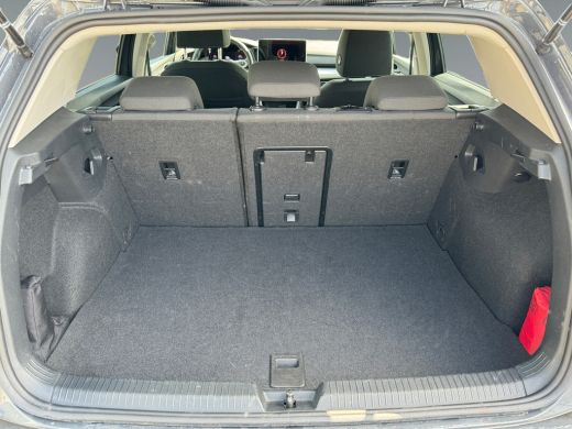 Volkswagen Golf 1.5 204pk eHybrid Life Edition Achteruitrijcamera 'Rear View' | 	Voorstoelen verwarmbaar | Parkee... ActivLease financial lease