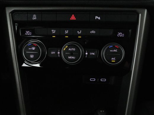 Volkswagen T-Roc 1.0 TSI Style Business | Adaptive cruise | Carplay | Navigatie | DAB | Climate control | Bluetoot... ActivLease financial lease