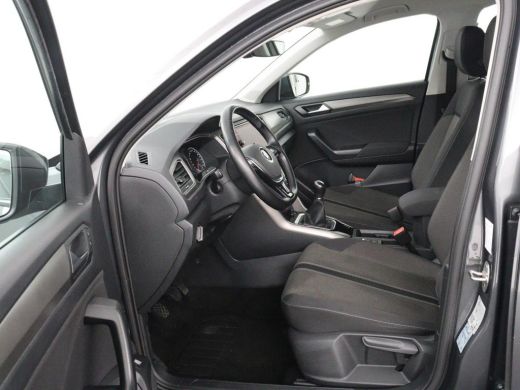 Volkswagen T-Roc 1.0 TSI Style Business | Adaptive cruise | Carplay | Navigatie | DAB | Climate control | Bluetoot... ActivLease financial lease