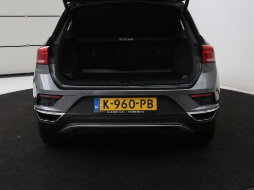 Volkswagen T-Roc 1.0 TSI Style Business | Adaptive cruise | Carplay | Navigatie | DAB | Climate control | Bluetoot... ActivLease financial lease