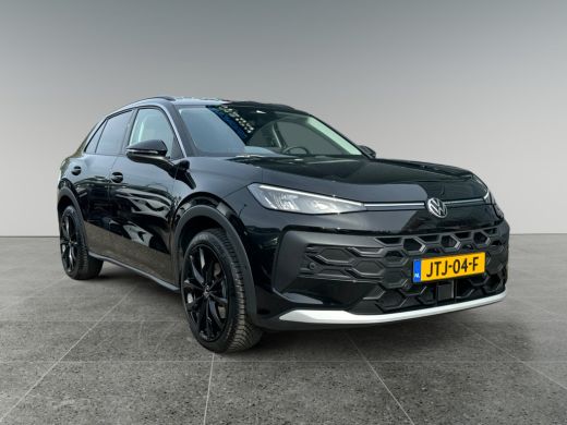 Volkswagen T-Roc 1.5 115pk eTsi Life First Edition Parkeerassistent 'Park Assist' | Voorstoelen verwarmbaar | Acht... ActivLease financial lease