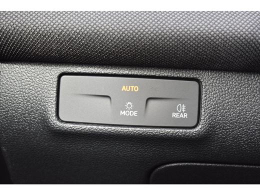 Volkswagen T-Roc Life First Edition | 'App-Connect' draadloze smartphone integratie | Automatische afstandsregelin... ActivLease financial lease