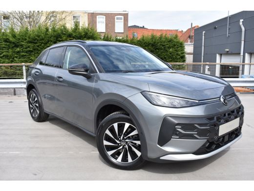 Volkswagen T-Roc Life First Edition | 'App-Connect' draadloze smartphone integratie | Automatische afstandsregelin... ActivLease financial lease