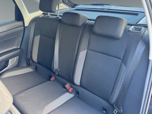 Volkswagen Taigo 1.0 115pk TSI Life Getint glas | Climatronic | Voorstoelen verwarmbaar ActivLease financial lease