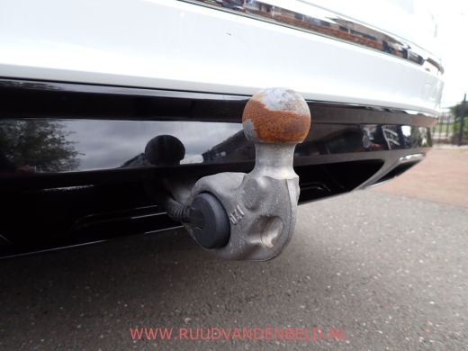 Volkswagen Tiguan Allspace 1.5 TSI R-LINE ACC / KEYLESS / TREKHAAK / PANODAK ActivLease financial lease