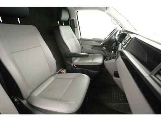 Volkswagen Transporter 2.0 TDI L2H1 | Airco | Cruise | Trekhaak | Parkeersens. ActivLease financial lease