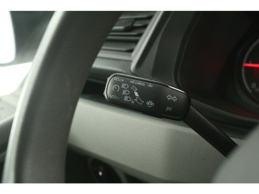 Volkswagen Transporter 2.0 TDI L2H1 | Airco | Cruise | Trekhaak | Parkeersens. ActivLease financial lease