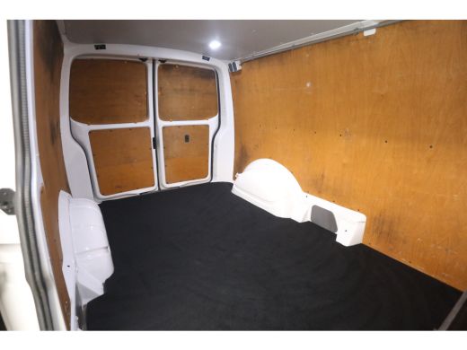 Volkswagen Transporter 2.0 TDI L2H1 | Airco | Cruise | Trekhaak | Parkeersens. ActivLease financial lease